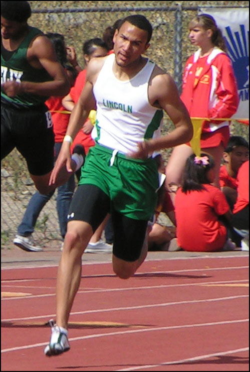 Nico Reaves